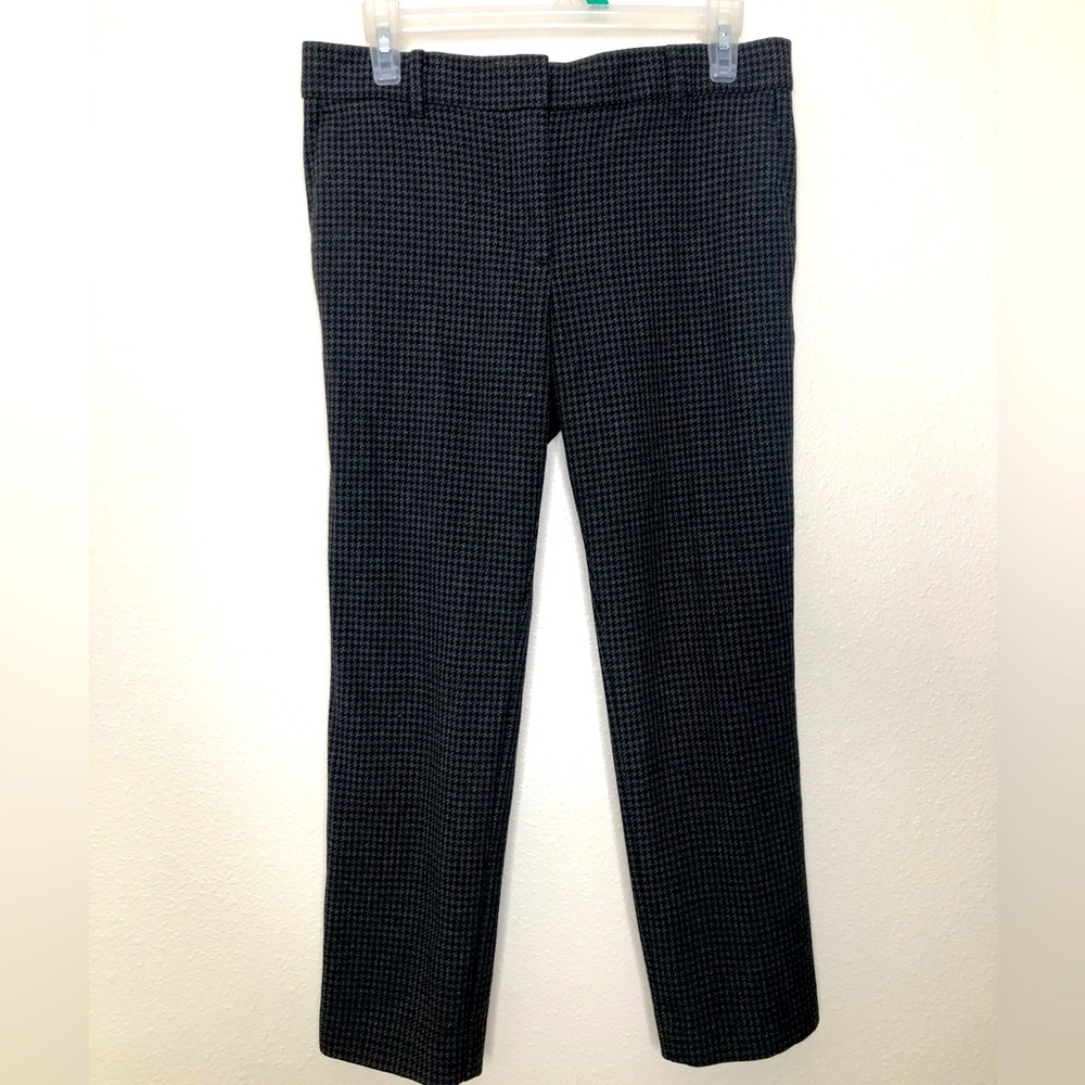 Ann Taylor Petite— Black/Gray Pants— 6P
